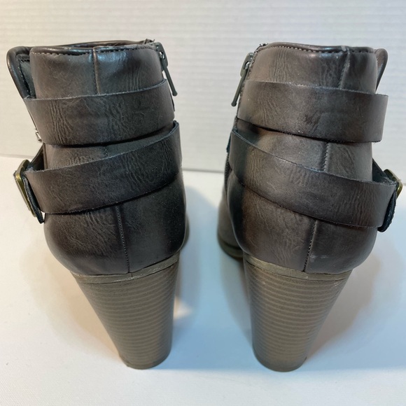 LC Lauren Conrad Ankle Boots l Fashion meets Texture! Size 9-Compliment worthy! - Picture 5 of 5